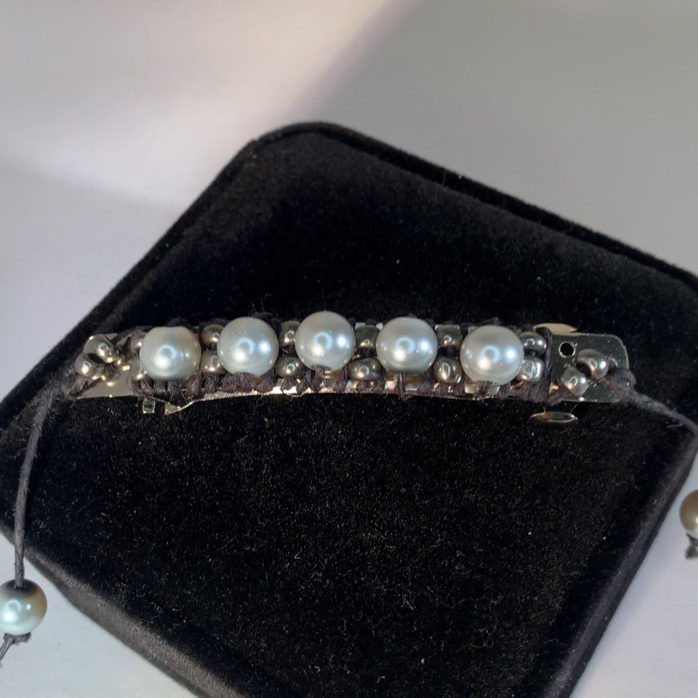 STEEL FROST — Handcrafted Metallic Silver and Gray Glass Beaded Barrette Clip